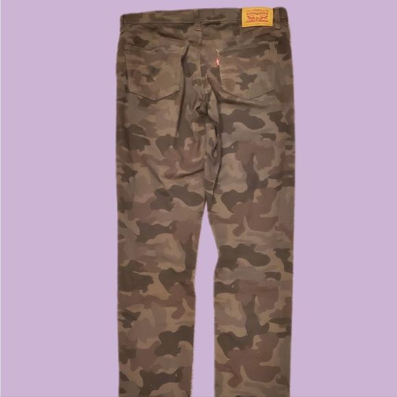 Girl's Levis Jeans - Picture 3 of 3